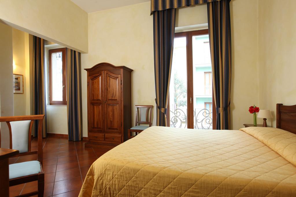Hotel Bologna Флоренция Экстерьер фото