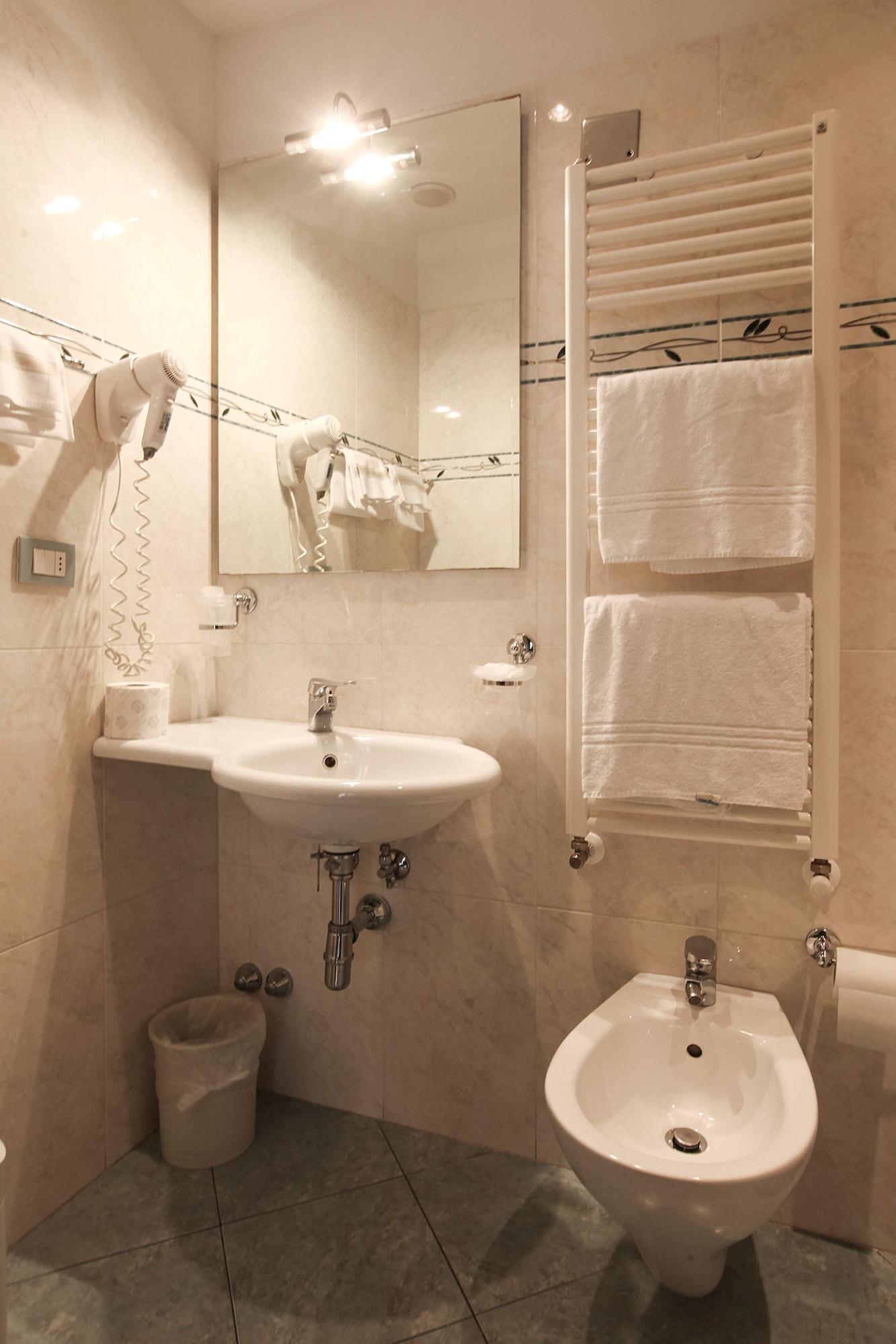 Hotel Bologna Флоренция Экстерьер фото