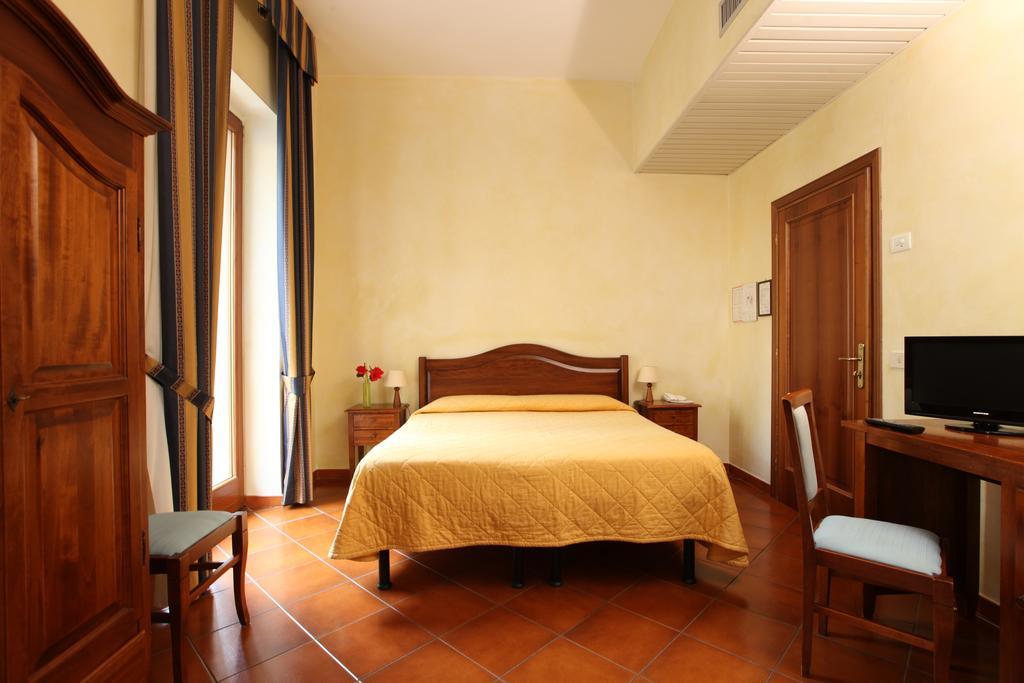 Hotel Bologna Флоренция Экстерьер фото