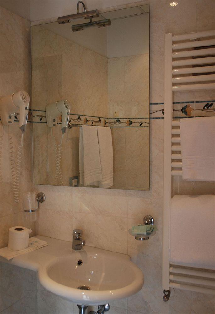 Hotel Bologna Флоренция Экстерьер фото